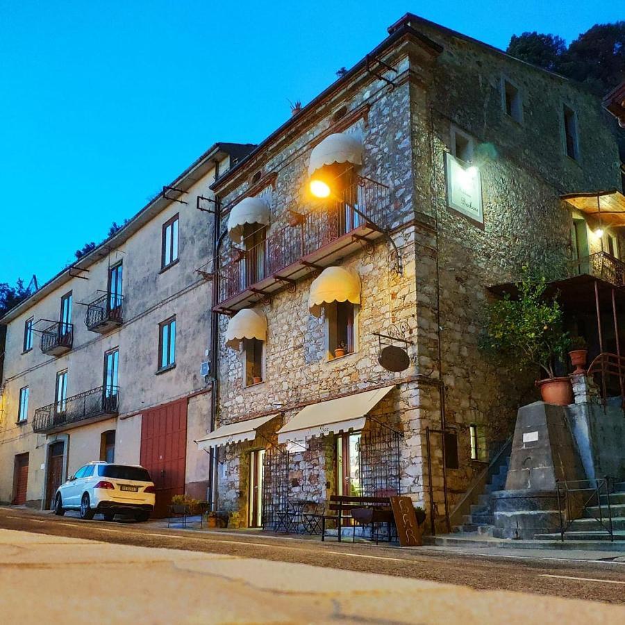 B&B La Fontana Borbone Лаурия Инфериоре Экстерьер фото