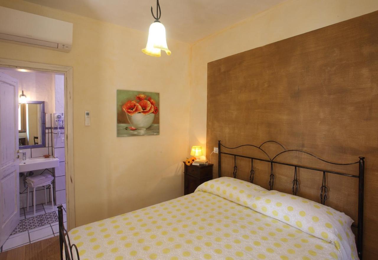 B&B La Fontana Borbone Лаурия Инфериоре Экстерьер фото