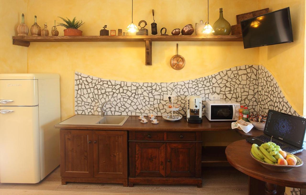 B&B La Fontana Borbone Лаурия Инфериоре Экстерьер фото